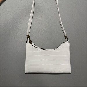 SHEIN White Croc-Embossed Shoulder Bag